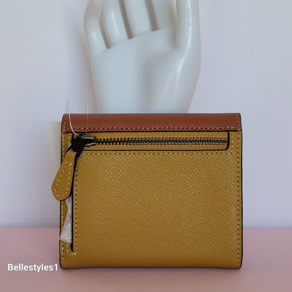 COACH Wyn Colorblocked Crossgrain Leather Small Tri-fold Wallet- Flax Multi $89⭐ - Picture 7 of 16